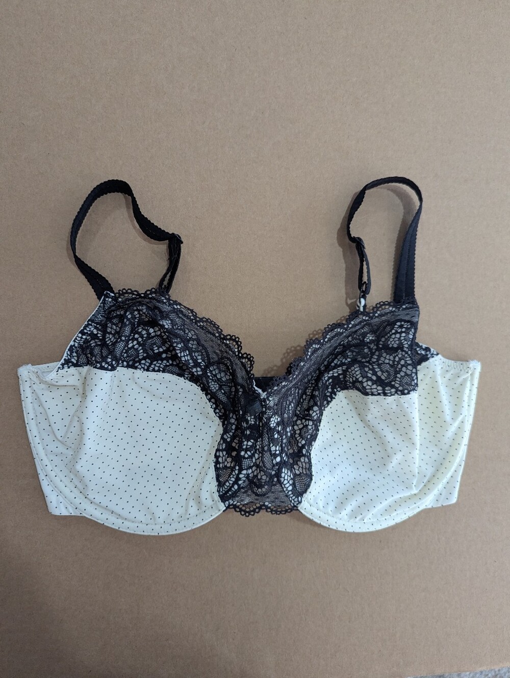 Bali One Smooth U EverSmooth Underwire Bra 38DD Polka Dot *NWOT